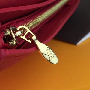 Louis Vuitton CAPUCINES Wallet - Image 8