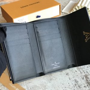 LOUIS VUITTON Taurillon Wallet - Image 7