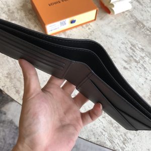Louis Vuitton Damier  Wallet - Image 4