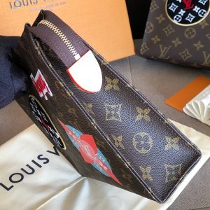 LOUIS VUITTON TOILETRY POUCH 26 - Image 5