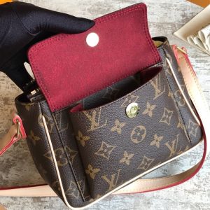 LOUIS VUITTON Viva Cite Shoulder Bag - Image 7