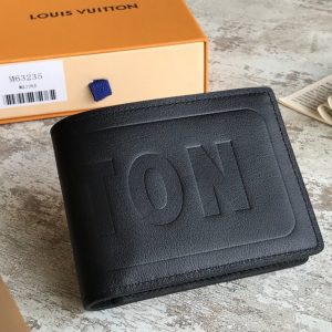 LOUIS VUITTON Wallet - Image 7