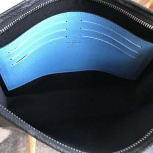 LOUIS VUITTON POCHETTE VOYAGE BAG - Image 8