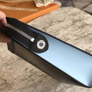 LOUIS VUITTON POCHETTE VOYAGE BAG - Image 5