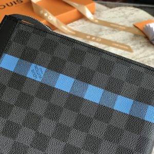 LOUIS VUITTON POCHETTE VOYAGE MM - Image 7