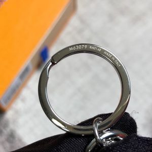 Louis Vuitton Key Holder - Image 5
