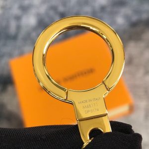 Louis Vuitton Key Holder - Image 4