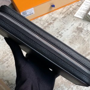 Louis Vuitton ZIPPY WALLET - Image 4