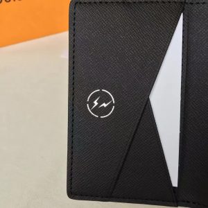 Louis Vuitton wallet - Image 8