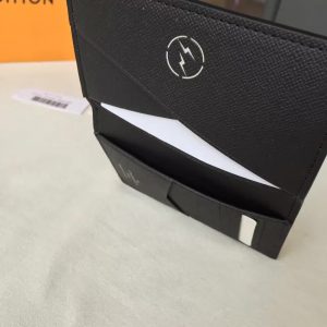 Louis Vuitton wallet - Image 9