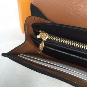 Louis Vuitton wallet - Image 8