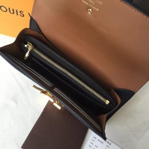 Louis Vuitton wallet - Image 9
