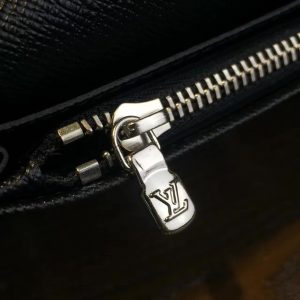 Louis Vuitton ZIPPY - Image 8