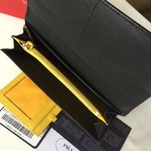 Prada Wallet - Image 9