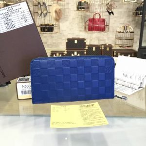Louis Vuitton Wallet - Image 3