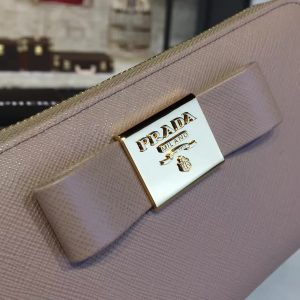 Prada Wallet - Image 4