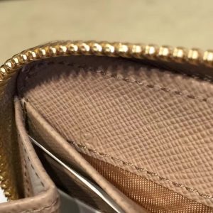 Prada Wallet - Image 7