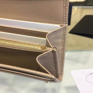 prada  wallet - Image 7