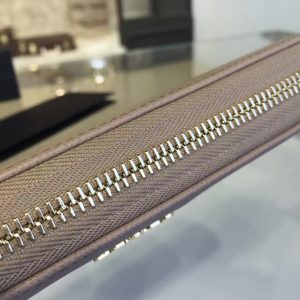 Prada  Wallet - Image 5