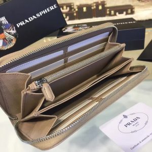prada wallet - Image 9
