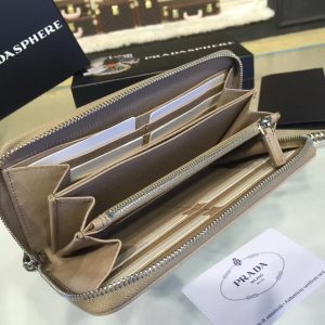 prada wallet - Image 8