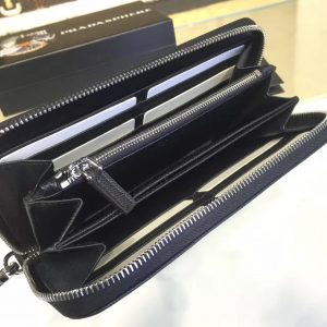 Prada Wallet - Image 9