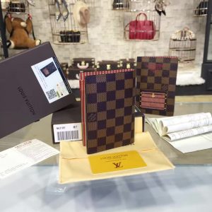 Louis Vuitton wallet - Image 3
