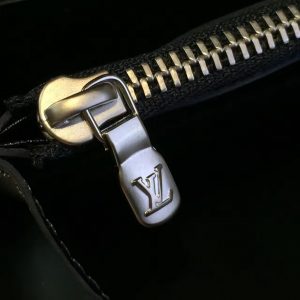Louis Vuitton ZIPPY - Image 7