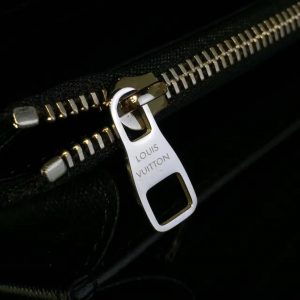 Louis Vuitton ZIPPY - Image 8
