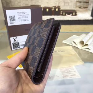 Louis Vuitton wallet - Image 4