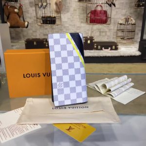 Louis Vuitton Wallet - Image 3