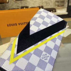 Louis Vuitton Wallet - Image 5