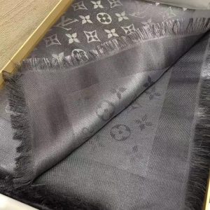 Louis Vuitton scarf - Image 5
