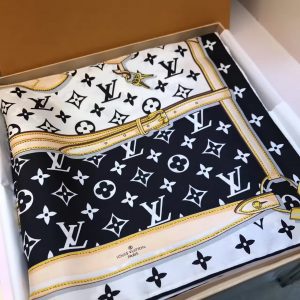 Louis Vuitton scarf - Image 8