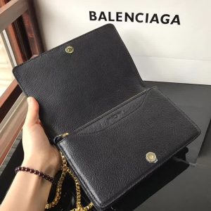 Balenciaga Chain bag - Image 5