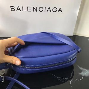 Balenciaga Camera bag - Image 5