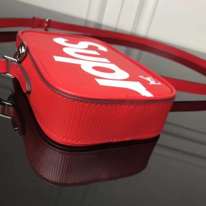 Louis Vuitton Supreme Shoulder Bag - Image 6