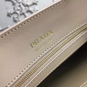 Prada bibliothèque - Image 9