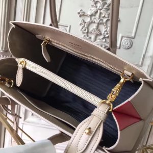 Prada bibliothèque - Image 8