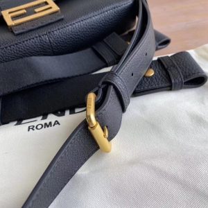 Fendi Baguette bag - Image 8