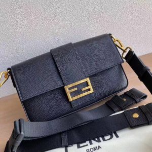 Fendi Baguette bag - Image 3