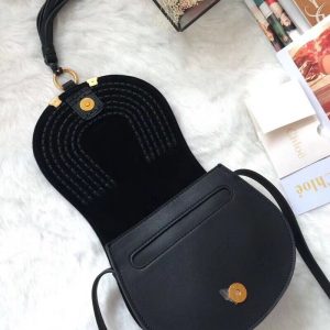 Chloe Marcie - Image 3