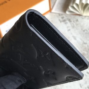 LOUIS VUITTON Wallet - Image 4