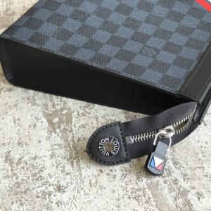 Louis Vuitton Pochette Voyage Clutch - Image 7