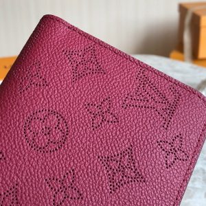 LOUIS VUITTON Zippy Wallet - Image 5