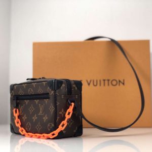 LOUIS VUITTON MALLE MINI SOFT BOX - Image 5