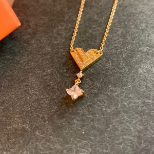 Louis Vuitton Necklace - Image 5