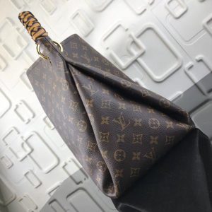 LOUIS VUITTON Artsy Bag - Image 9