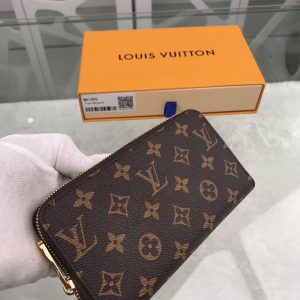 LOUIS VUITTON Wallet - Image 7