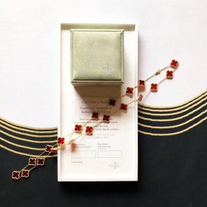 Van cleef & Arpels   Necklace - Image 3